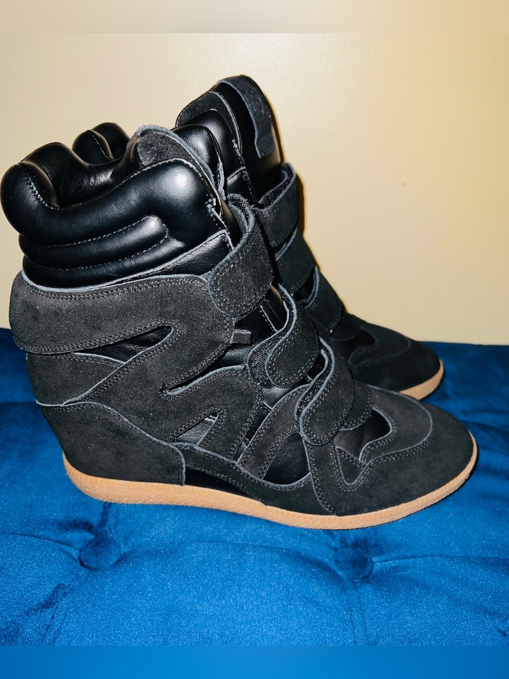 Steve Madden Black Suede Hidden Wedge Sneaker Boots with Gum Sole